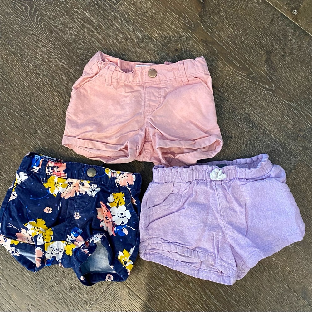 3/$20 lot of 3 old navy shorts